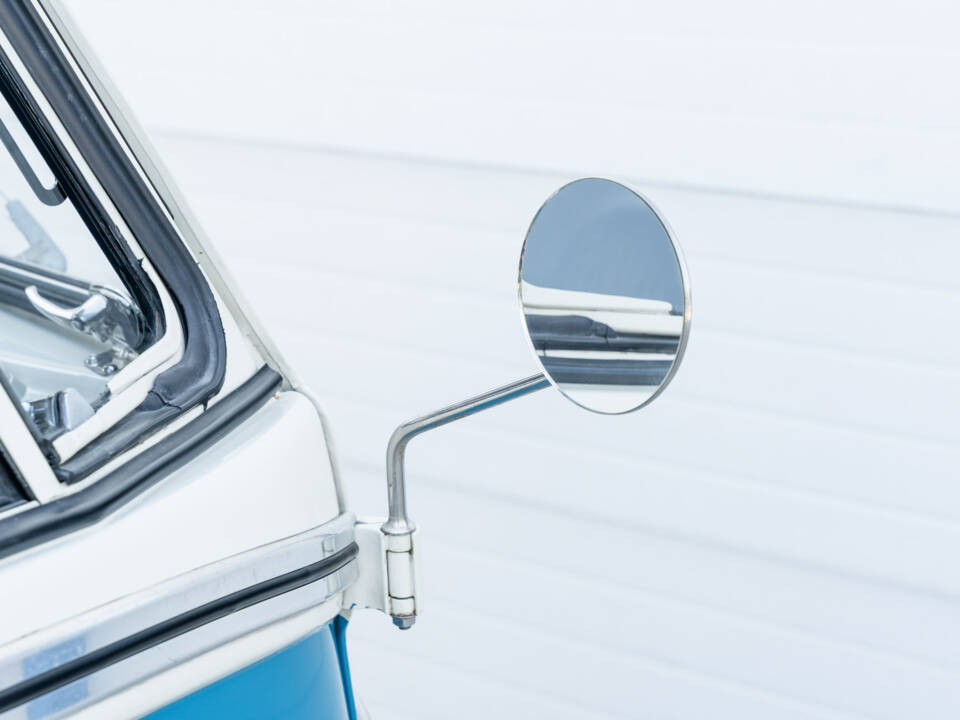 Image 25/89 de Volkswagen T1 Samba (1966)