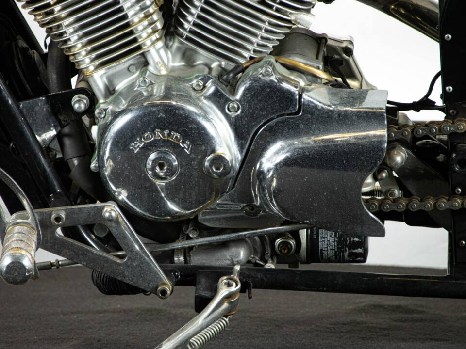 Image 19/50 of Honda VT 600C Shadow (1991)