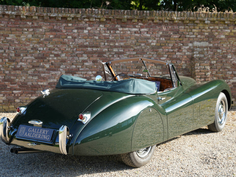 Bild 37/50 von Jaguar XK 120 SE DHC (1953)
