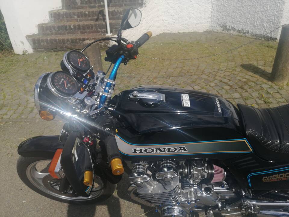Image 47/54 of Honda CB 900 F Bol d'Or (1979)
