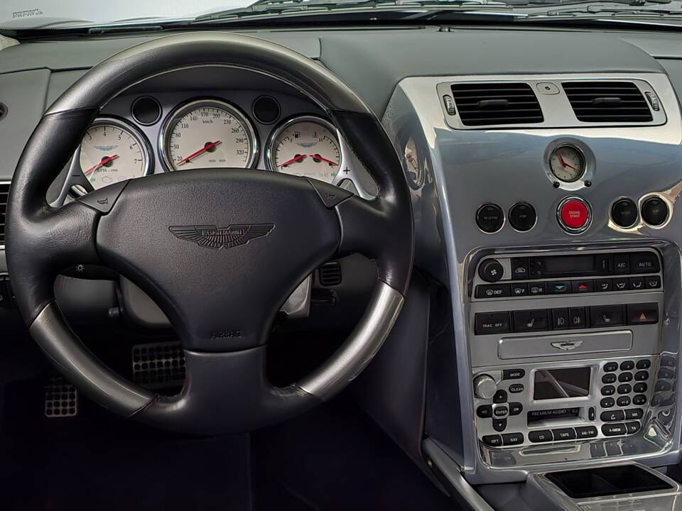 Bild 25/29 von Aston Martin V12 Vanquish (2001)