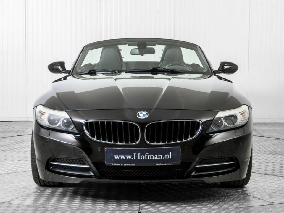 Image 14/50 of BMW Z4 sDrive30i (2009)