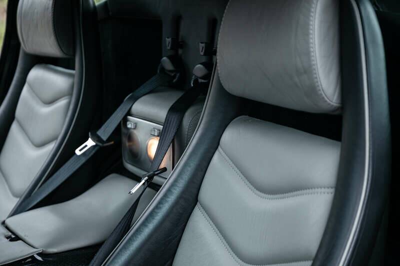 Image 22/43 of Lamborghini Diablo VT 6.0 (2000)