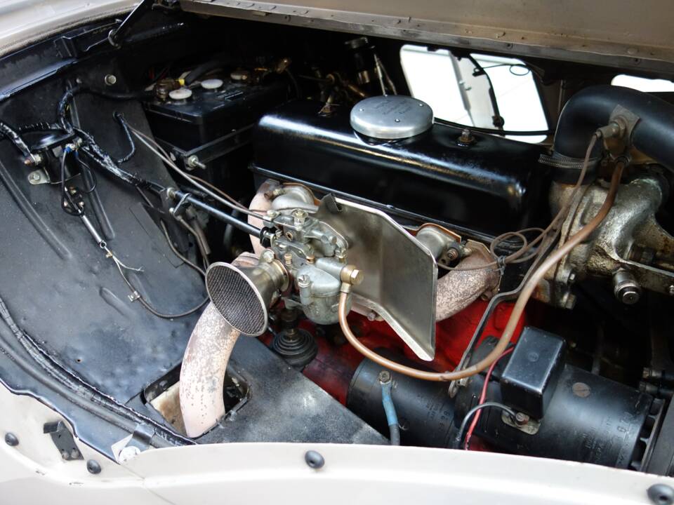 Image 27/43 of Citroën Traction Avant 7 C (1935)