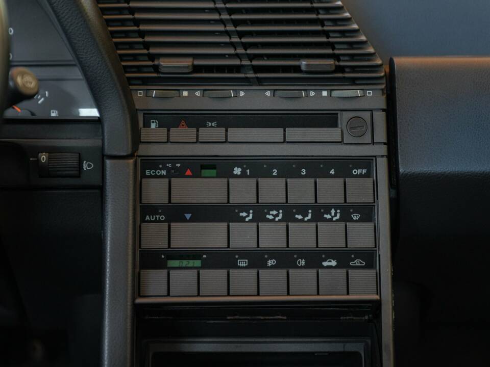 Image 39/50 of Alfa Romeo 164 2.0i V6 Turbo (1992)