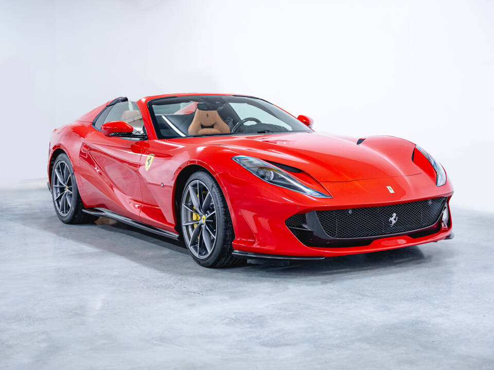 Afbeelding 23/46 van Ferrari 812 Competizione A (2022)