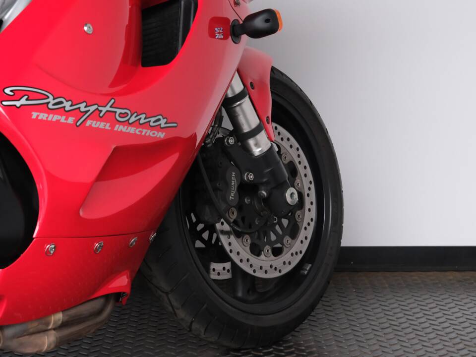 Image 2/66 of Triumph Daytona T595 (1998)