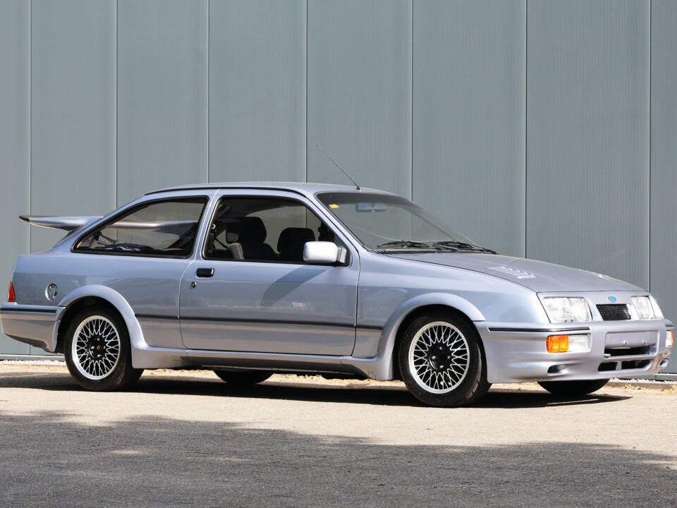Immagine 6/47 di Ford Sierra RS Cosworth (1987)