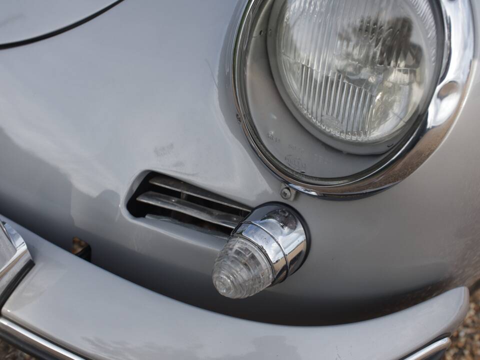 Image 26/50 de Porsche 356 B 1600 Super (1961)