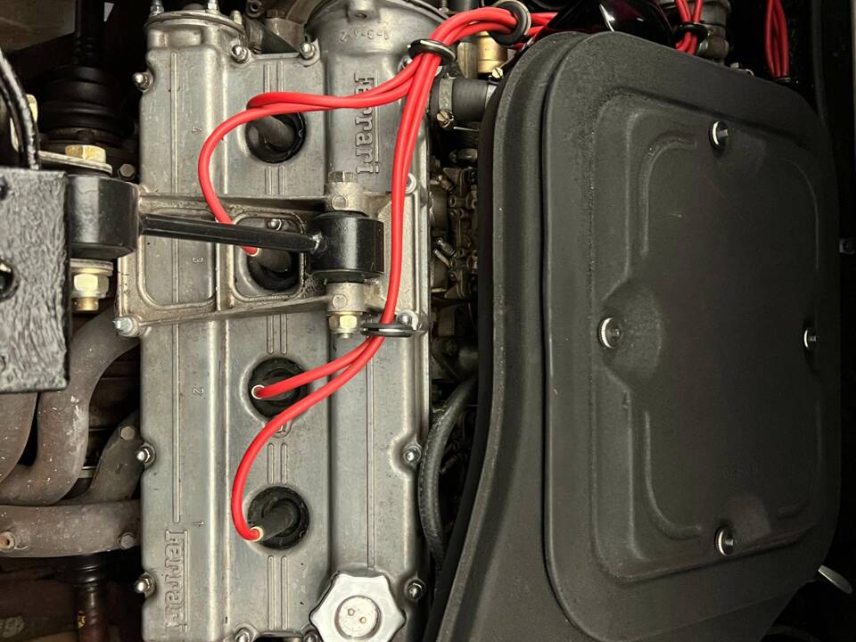 Image 16/17 of Ferrari Dino 308 GT4 (1977)