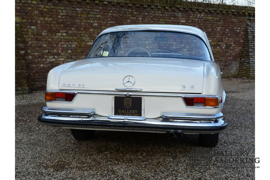 Image 24/50 de Mercedes-Benz 280 SE 3,5 (1971)