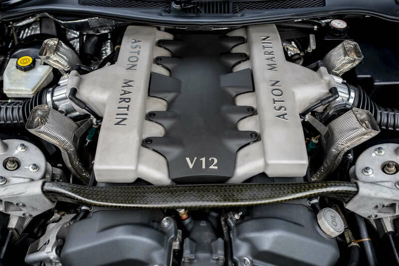 Image 18/38 de Aston Martin V12 Vanquish (2003)