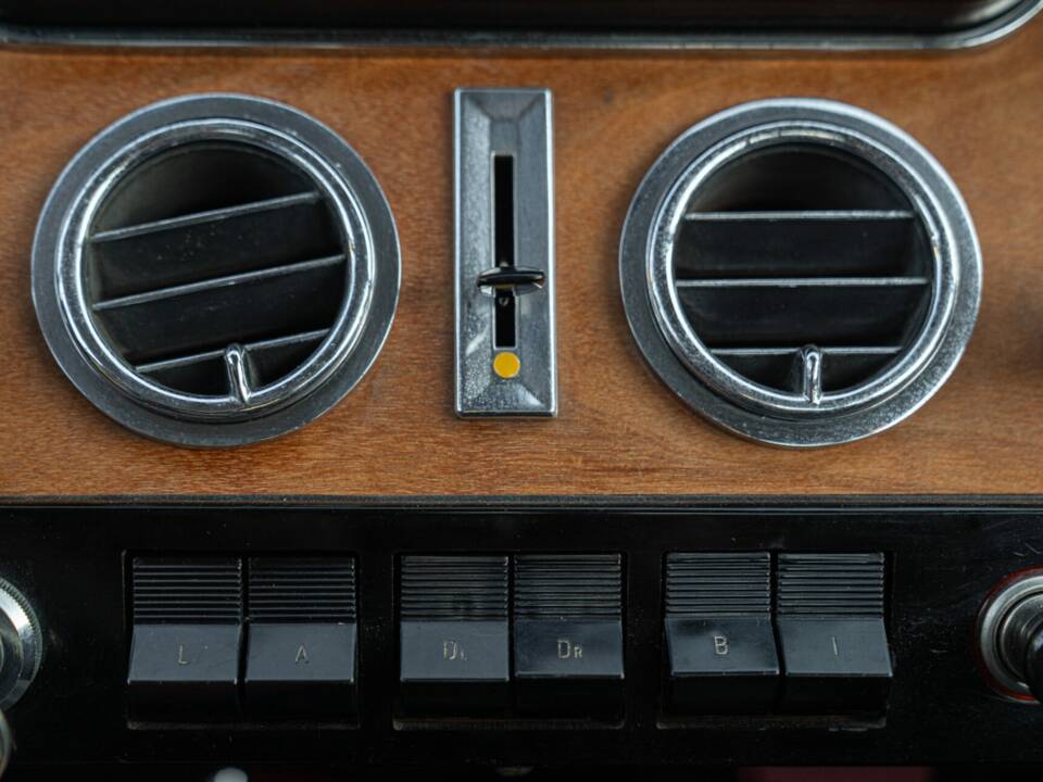 Bild 36/50 von Ferrari 330 GT 2+2 (1964)