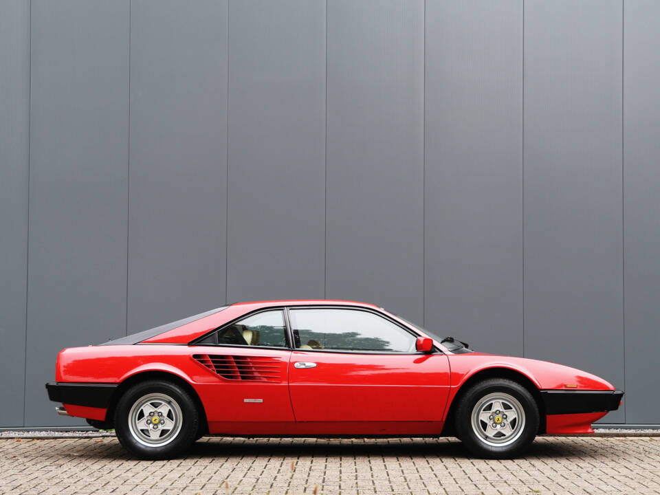 Imagen 2/65 de Ferrari Mondial Quattrovalvole (1984)