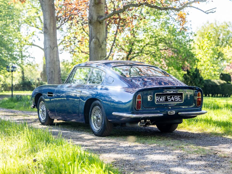 Afbeelding 18/50 van Aston Martin DB 6 (1967)