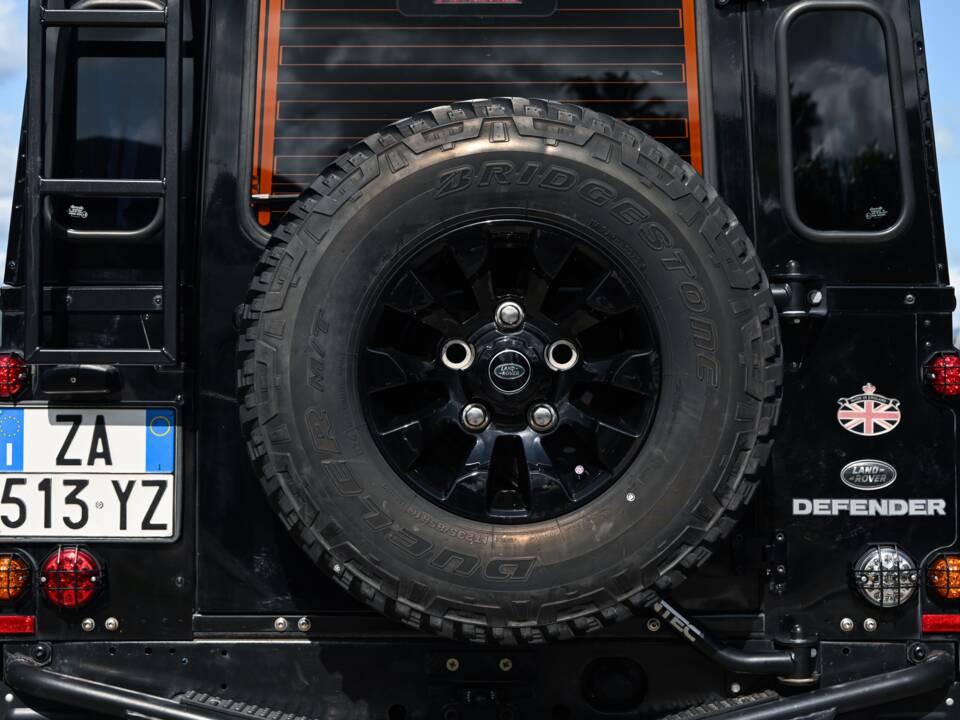 Image 32/70 of Land Rover Defender 90 TD4 (2007)