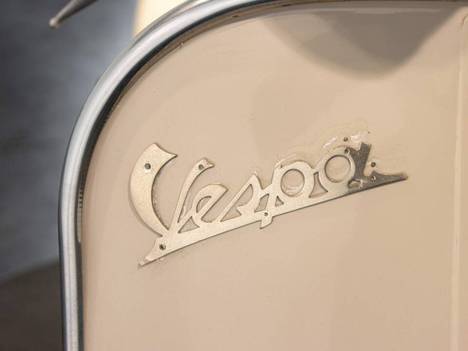 Bild 38/50 von Piaggio Vespa 150 "Struzzo" VL (1955)