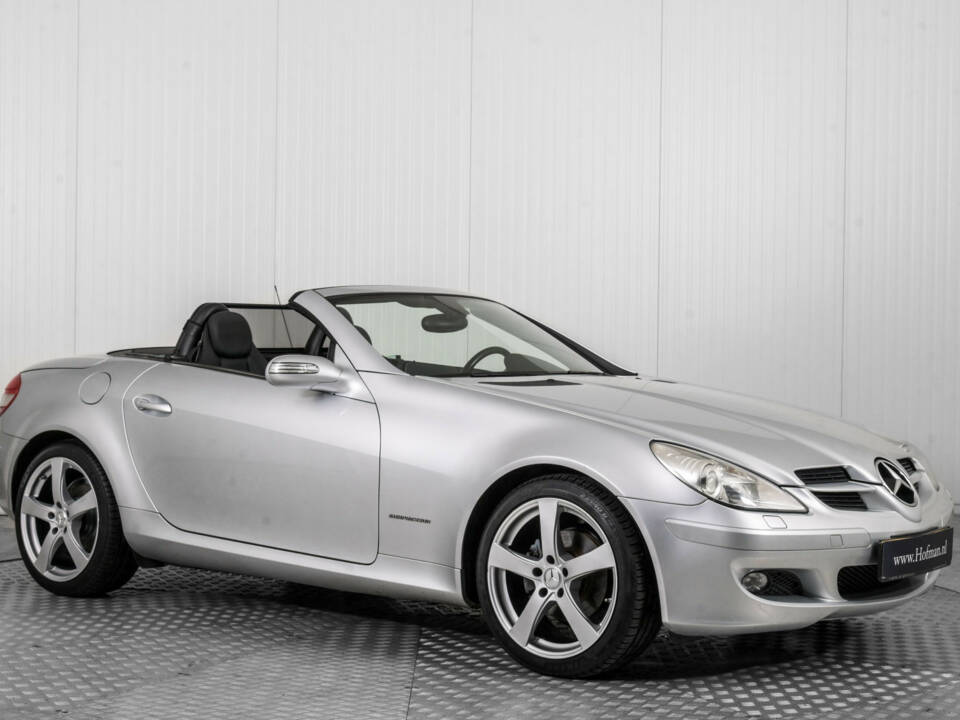 Immagine 5/50 di Mercedes-Benz SLK 200 Kompressor (2004)