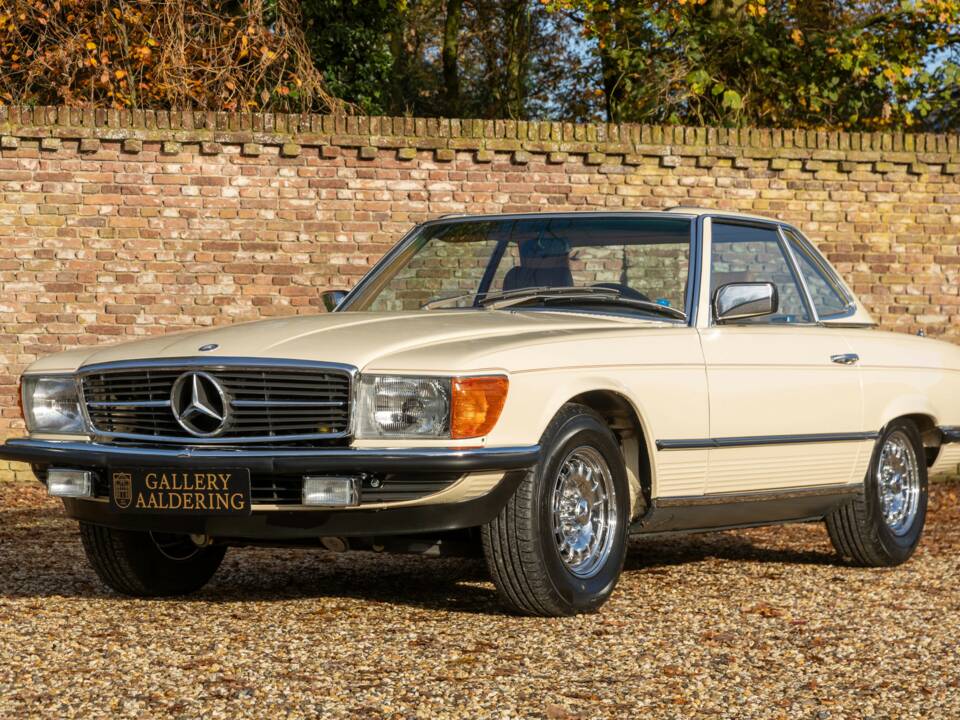 Bild 1/50 von Mercedes-Benz 380 SL (1982)