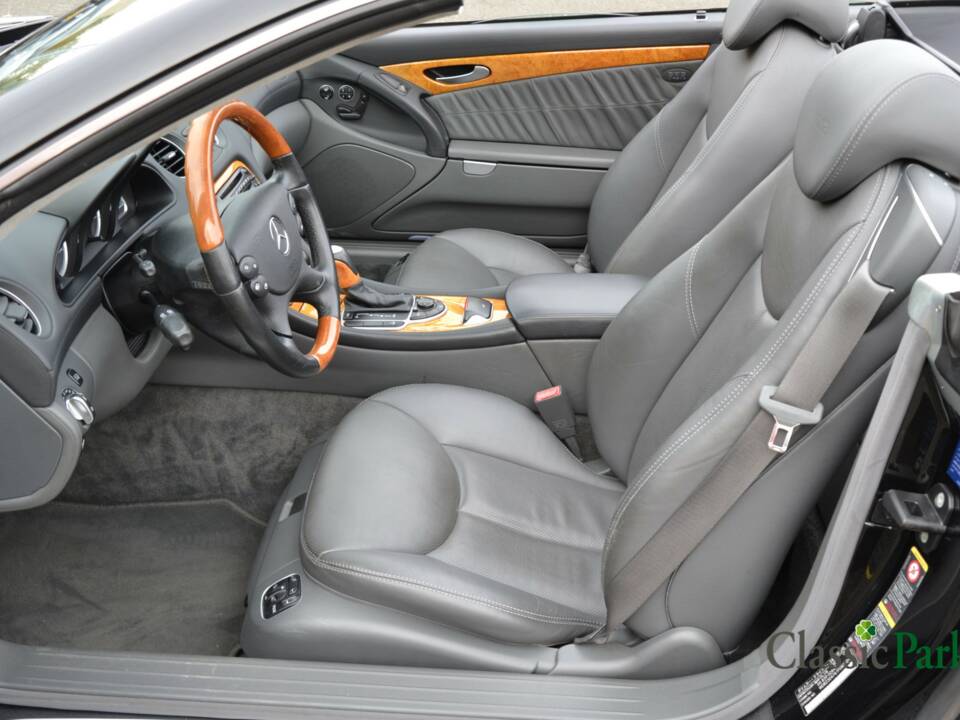 Immagine 10/50 di Mercedes-Benz SL 600 (2004)