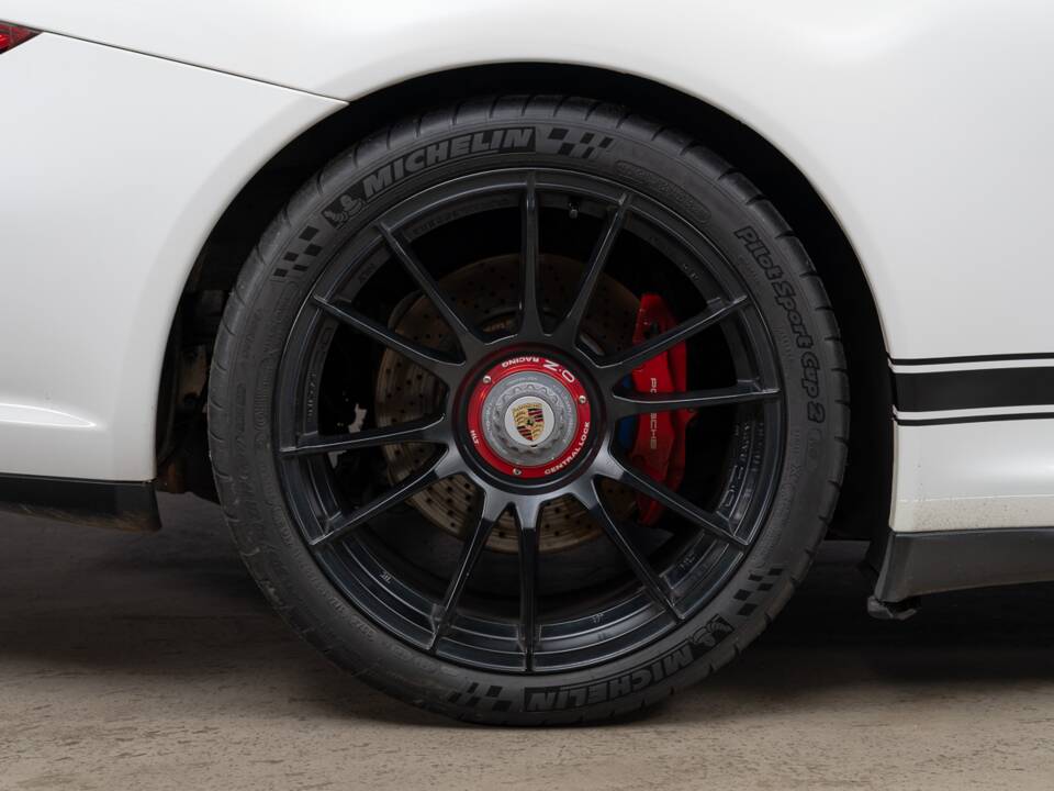 Imagen 9/46 de Porsche 911 Carrera GTS (2011)