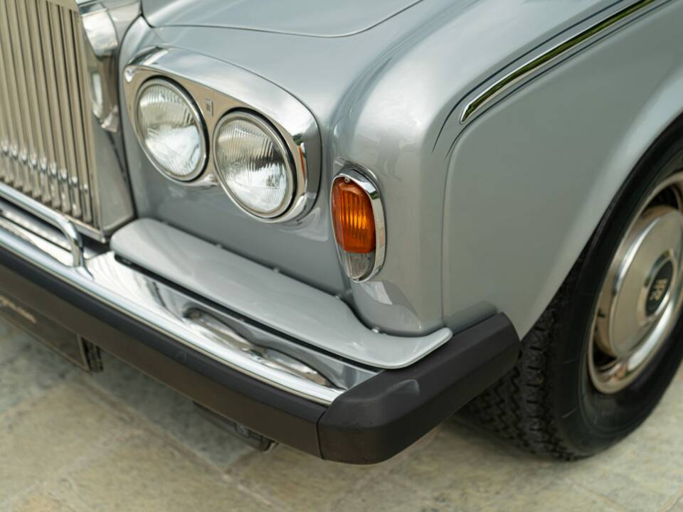 Image 16/50 of Rolls-Royce Silver Wraith II (1979)