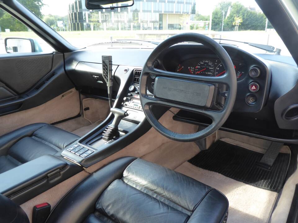 Afbeelding 28/67 van Porsche 928 S (1985)