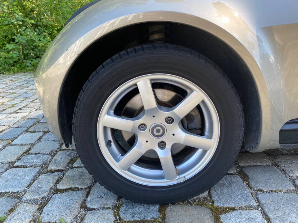 Image 17/18 of Smart Roadster (2004)
