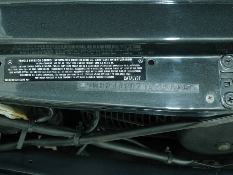 Image 42/50 de Mercedes-Benz 560 SL (1988)
