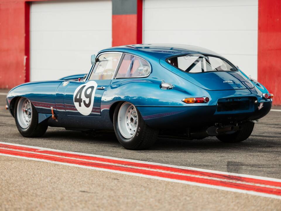 Afbeelding 3/20 van Jaguar E-Type "Semi-Lightweight" (1963)
