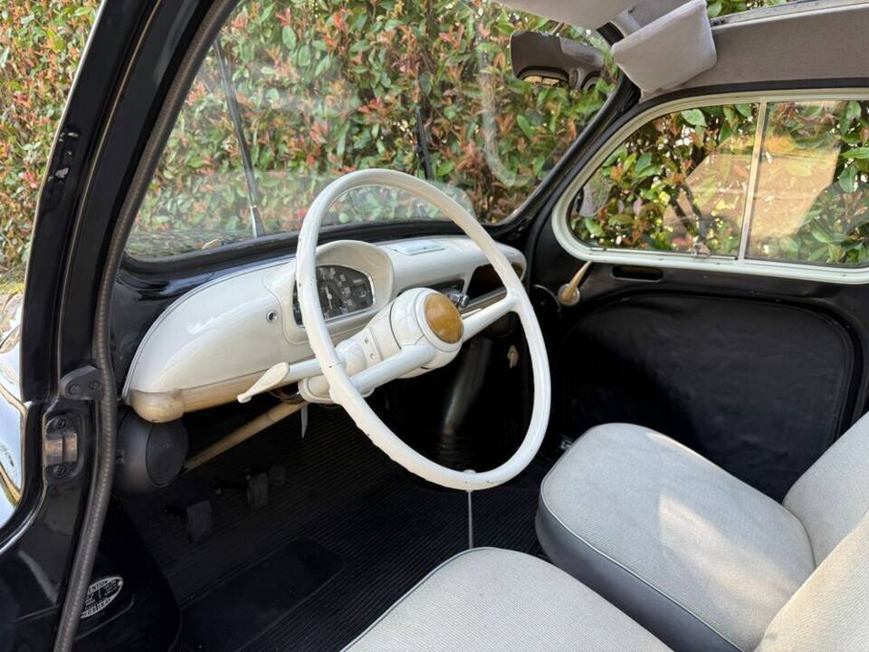 Afbeelding 11/18 van Renault 4 CV (1956)