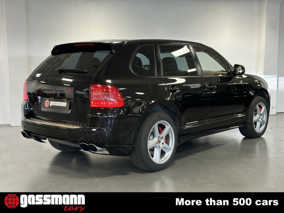 Bild 6/15 von Porsche Cayenne Turbo S (2006)