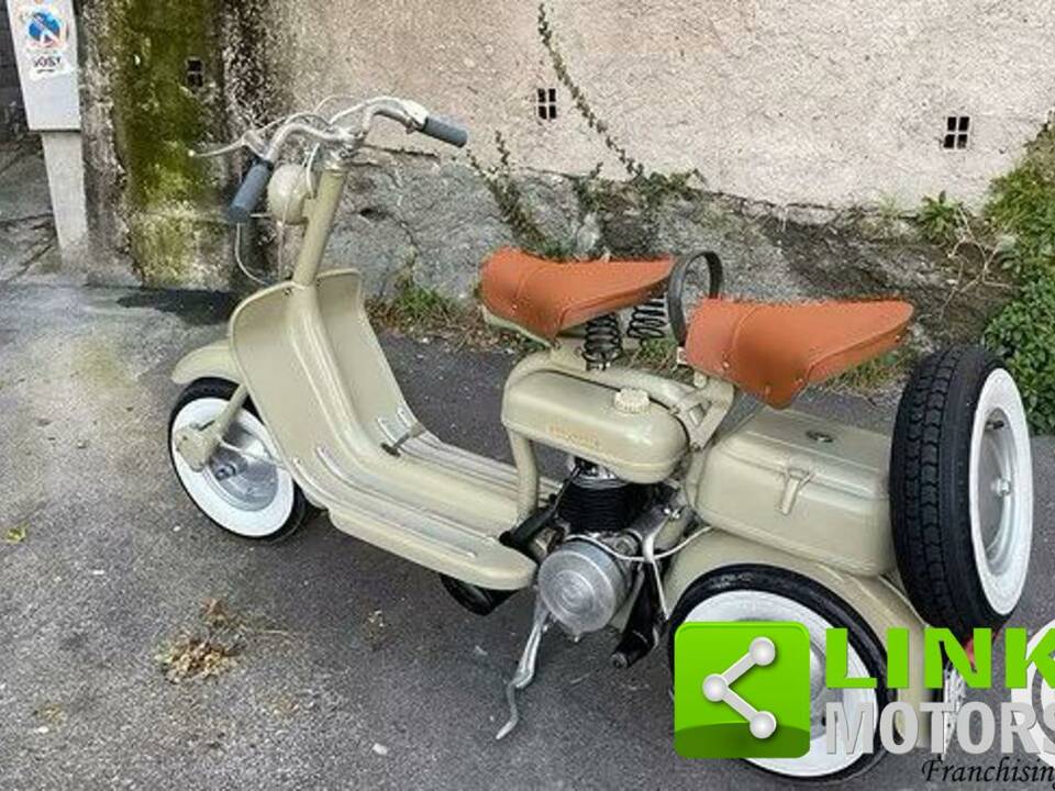 Image 5/10 de Innocenti DUMMY (1954)