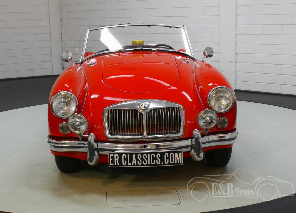 Image 3/8 of MG MGA 1600 (1962)