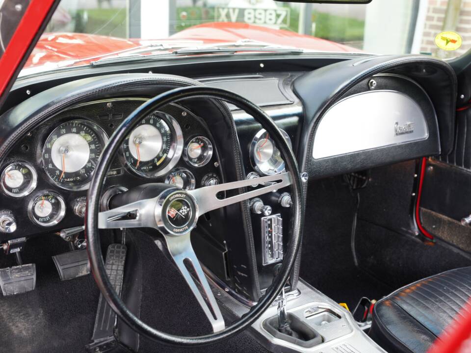 Image 16/50 of Chevrolet Corvette Sting Ray (1963)