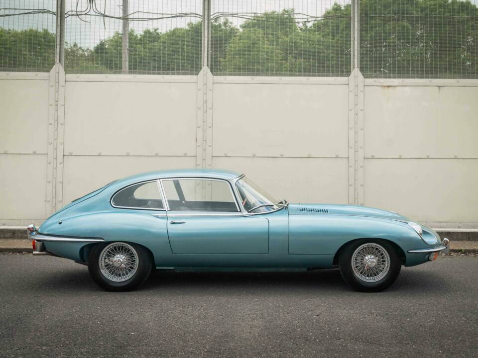 Bild 6/40 von Jaguar E-Type (2+2) (1969)