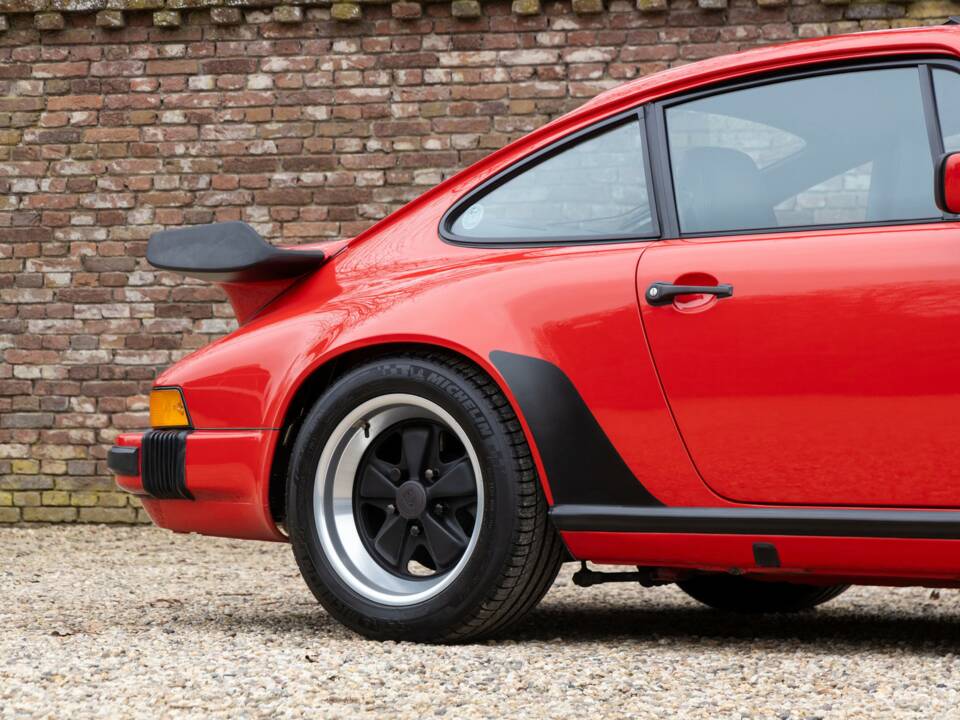Bild 26/50 von Porsche 911 Carrera 3.2 (1988)