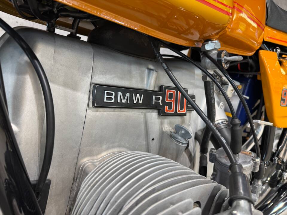 Image 10/31 of BMW DUMMY (1976)