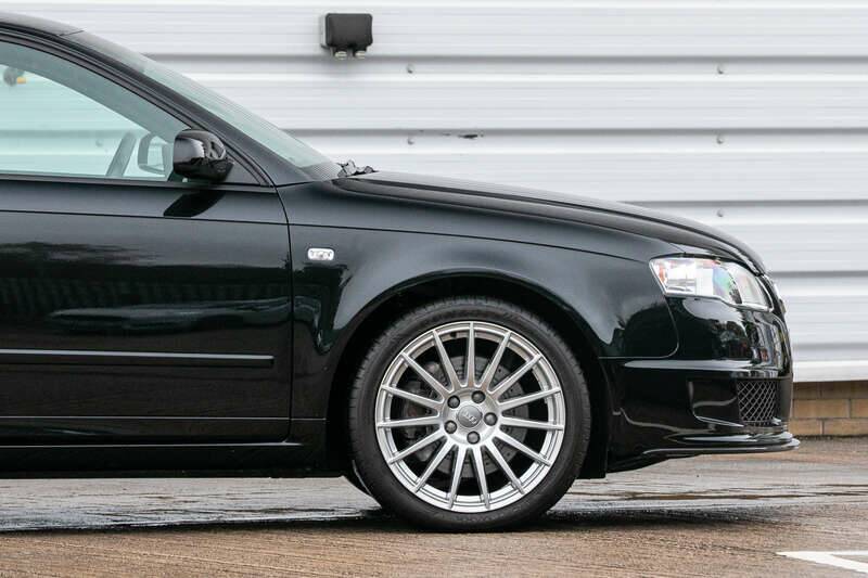Imagen 13/33 de Audi A4 2.0 TFSI DTM (2005)