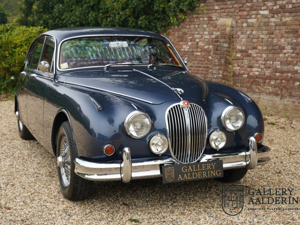 Bild 12/50 von Jaguar Mk II 3.4 (1966)