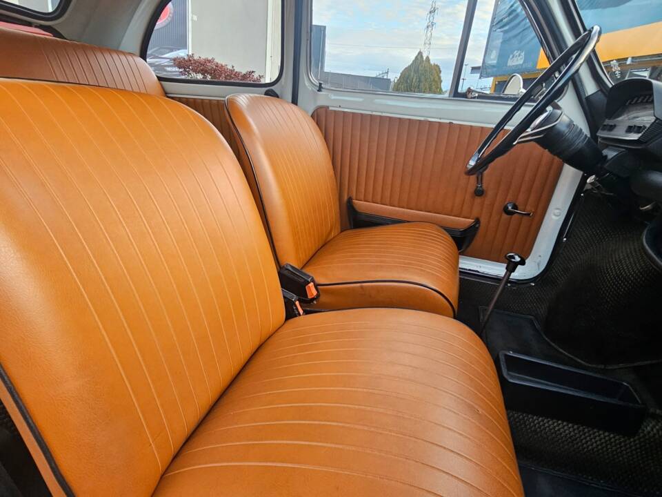 Image 18/20 de FIAT 500 F (1972)