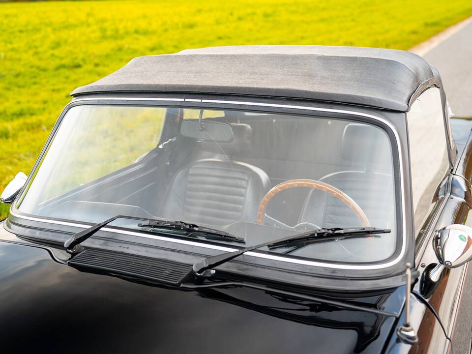 Immagine 12/36 di Triumph TR 6 (1974)