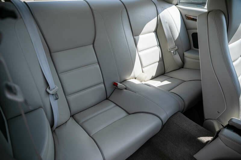 Image 14/32 de Jaguar XJS 4.0 Celebration (1996)