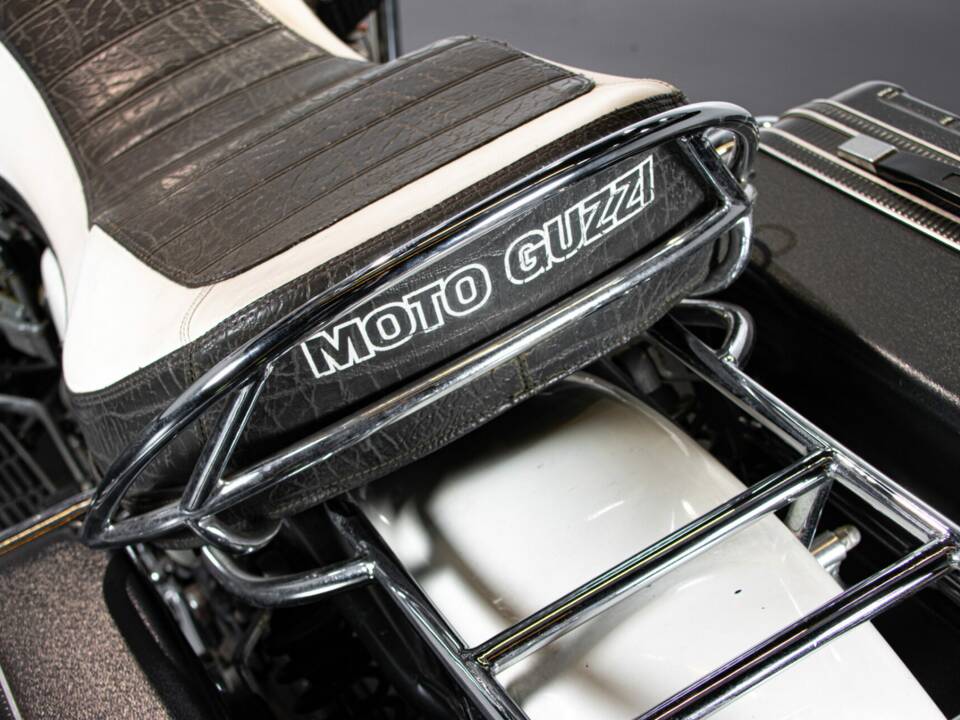 Image 41/44 de Moto Guzzi California II (1983)