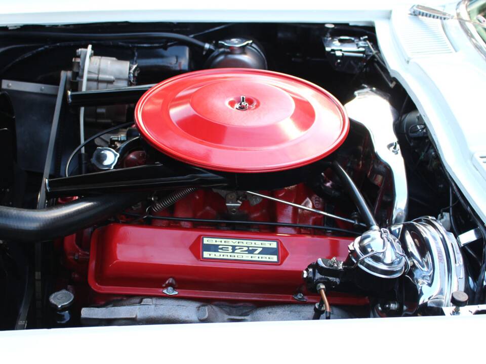 Bild 27/30 von Chevrolet Corvette Sting Ray Convertible (1964)