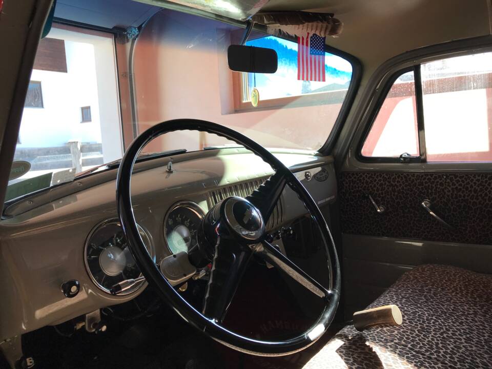 Image 4/5 of Chevrolet 3100 ½-ton (1954)