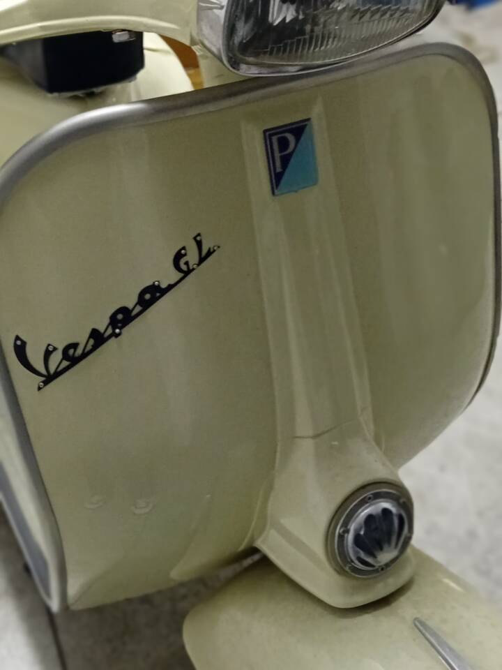 Image 8/13 of Piaggio Vespa 150 GL (1963)