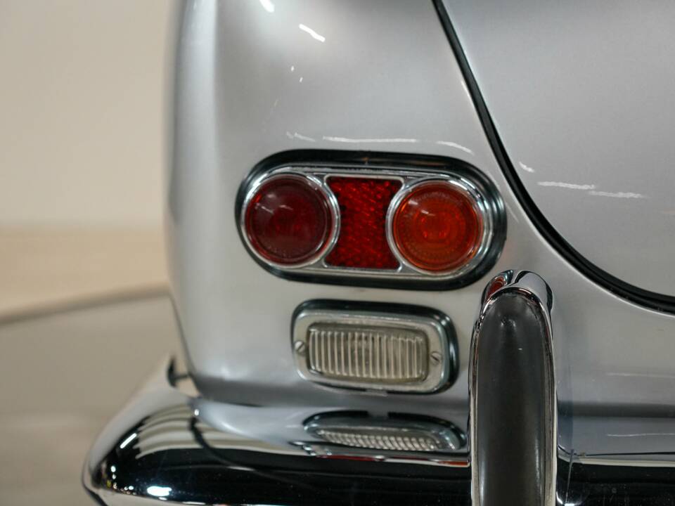 Afbeelding 29/43 van BMW 503 (1958)