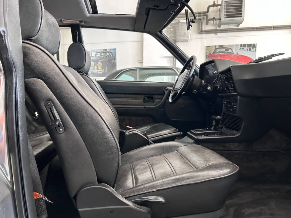 Image 14/23 de BMW 635 CSi (1985)
