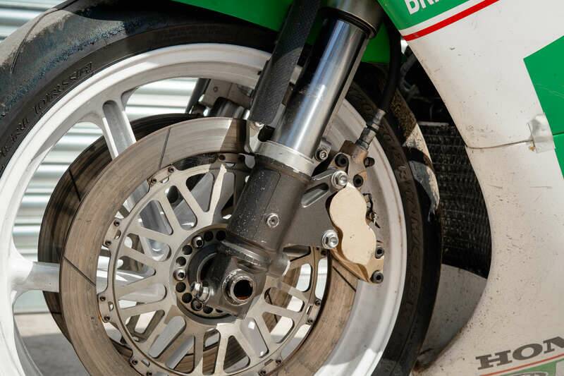 Imagen 42/50 de Honda VFR 750R RC 30 (1991)